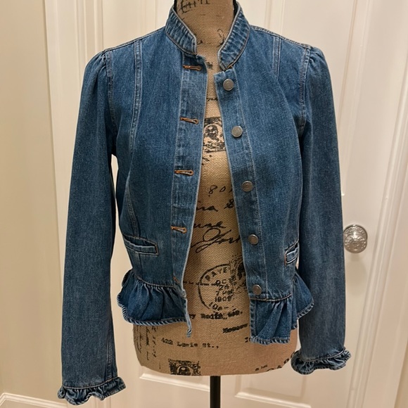 GAP Jean Jacket with Stand Up Collar and Ruffle Detailing Small - Picture 2 of 9